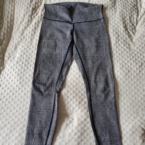 lululemon wunder under pant III - Picture 2 of 3